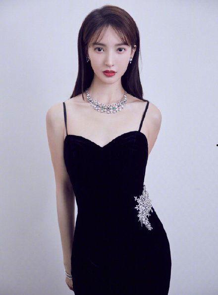 娱乐吃瓜酱金晨,娱乐圈的“吃瓜酱”，揭秘明星幕后故事  第3张